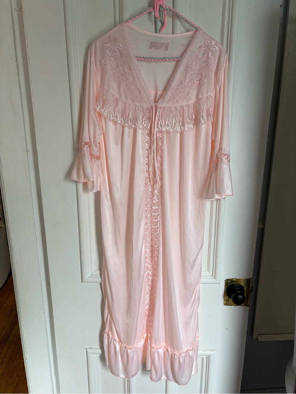 Vintage Open Robe with Bow Detail and Lace Trim